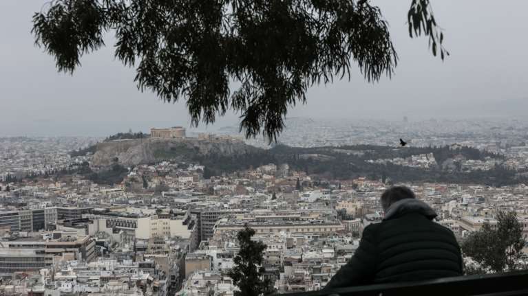 Καιρός: Με σκόνη και λασποβροχές η Τρίτη – Μέχρι 28 βαθμούς η θερμοκρασία