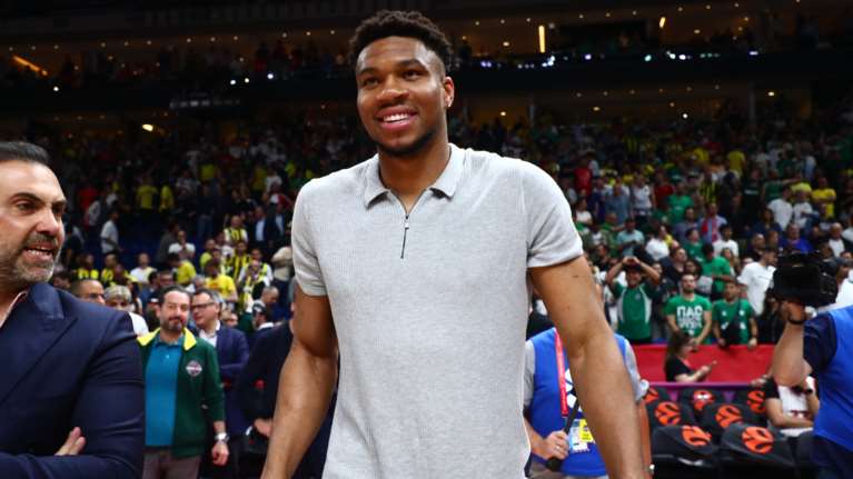 Ο Γιάννης Αντετοκούνμπο γίνεται παραγωγός ταινιών με ελληνικά θέματα - Θα κάνει ντεμπούτο με κωμωδία