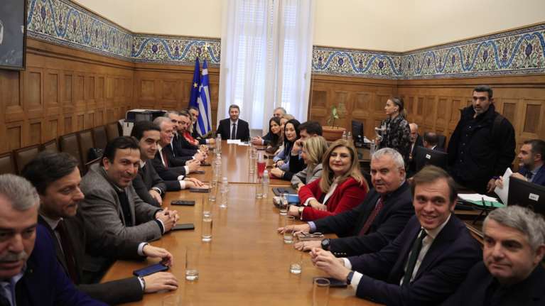 Προς υπερψήφιση Νικήτα Κακλαμάνη για την προεδρία της Βουλής ΠΑΣΟΚ και ΣΥΡΙΖΑ