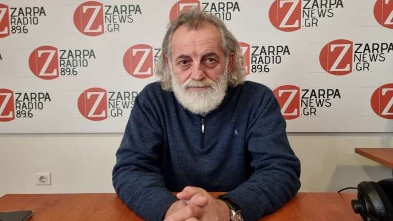 Ένα βήμα από το Χόλιγουντ ο &quot;παπά-Μιχάλης&quot; του Σασμού: Η αποκάλυψη του Μιχάλη Αεράκη και το σίριαλ που &quot;σπάει ταμεία&quot;