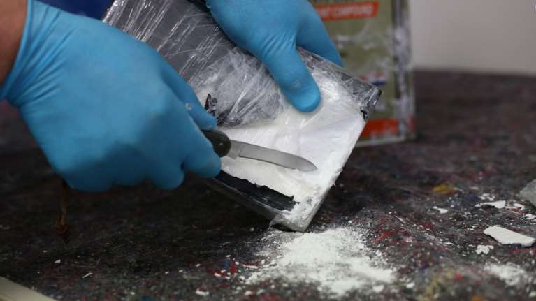 Θεσσαλονίκη: Χειροπέδες σε μέλος διεθνούς κυκλώματος – Είχε 5,5 κιλά κοκαΐνη