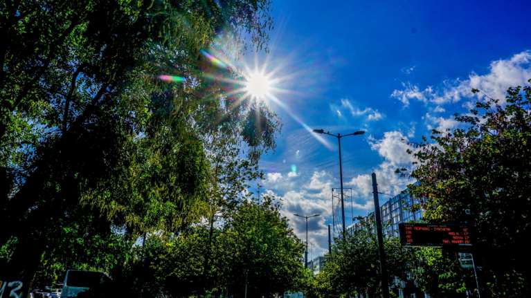 Καλός ο καιρός σήμερα με μικρή άνοδο της θερμοκρασίας - Σε ποιες περιοχές θα βρέξει