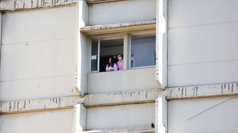 Ρίο: Αγωνία για 14χρονη που χαροπαλεύει μετά από τροχαίο με μηχανάκι - Στο ίδιο σημείο σκοτώθηκε 15χρονος το 2012