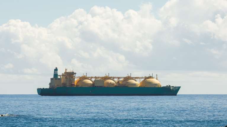 Συμφωνία ΔΕΠΑ με TotalEnergies για προμήθεια LNG τον χειμώνα - Καθοριστικό βήμα για την ενεργειακή επάρκεια