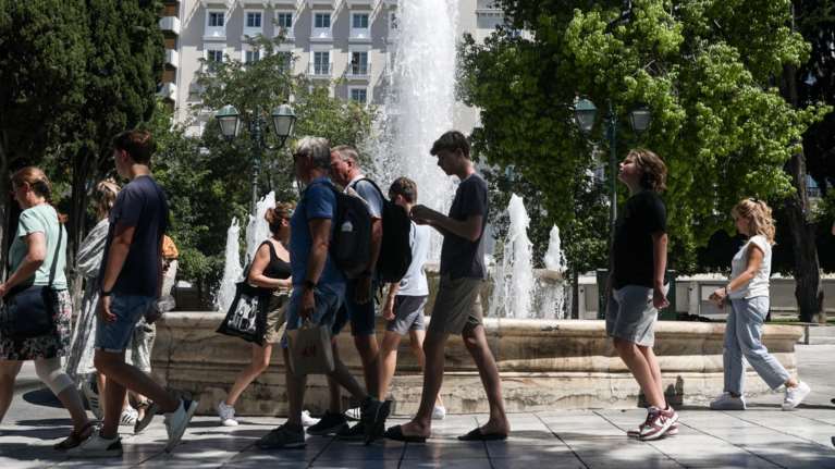 Σαρηγιάννης: Να κλείσουμε τις &quot;τρύπες&quot; στην ανοσία – Δίνουν χώρο σε νέες παραλλαγές