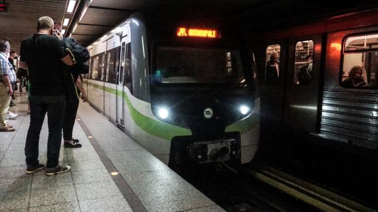 Επεσε άνθρωπος στις ράγες του Μετρό- Έκλεισαν οι σταθμοί Ηλιούπολης και Αλίμου