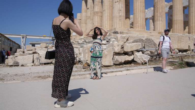 Καύσωνας Κλέων: Αλλάζει το ωράριο λειτουργίας στην Ακρόπολη για σήμερα Κυριακή