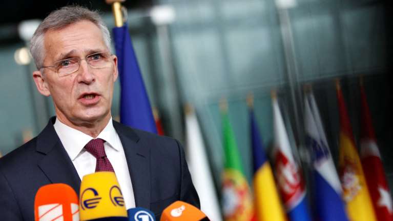 Διαψεύδει τους Ρώσους ο Στόλτενμπεργκ: Δεν βλέπουμε απόσυρση - Η Ρωσία αυξάνει τον στρατό στα σύνορα με την Ουκρανία