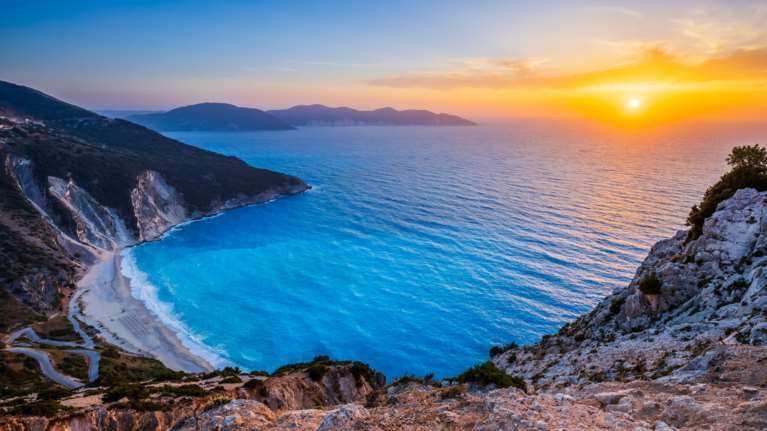 Times: Tα 15 ελληνικά νησιά που προτείνουν για το 2024 -&quot;Το μυστικό βρίσκεται στη διαφορετικότητα&quot;