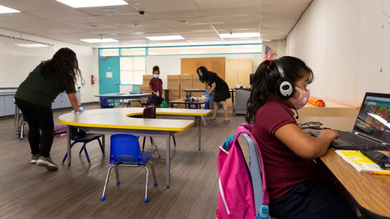 ΗΠΑ: Αυξημένο testing για να κρατήσουν ανοιχτά τα σχολεία - Αύξηση των τεστ σε μαθητές κατά 10 εκατ. τον μήνα