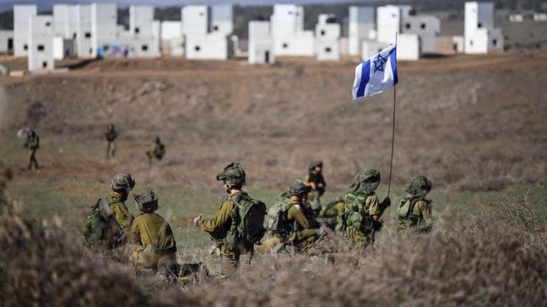 Ο ισραηλινός στρατός σημάδεψε με λέιζερ και απείλησε συνεργείο της ιταλικής Rai στη Δυτική Όχθη