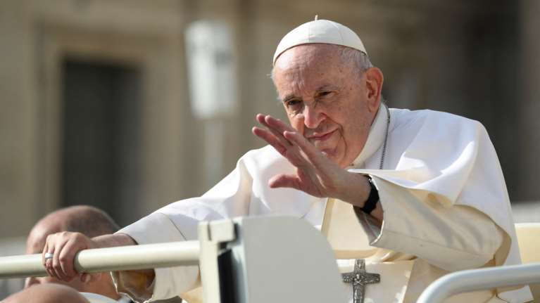 Πολύ καλύτερα ο πάπας Φραγκίσκος- Συλλειτούργησε στο παρεκκλήσι που βρίσκεται δίπλα στο δωμάτιό του