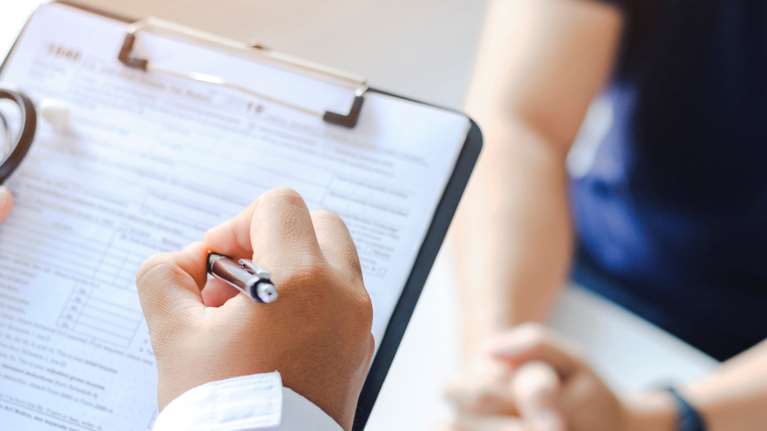 Πώς θα επιλέξετε προσωπικό γιατρό: Η διαδικασία βήμα - βήμα και πώς θα πληρώνεται