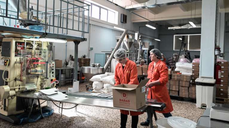 Εξαήμερη εργασία: Πόσες επιχειρήσεις και ποιοι κλάδοι την επέλεξαν