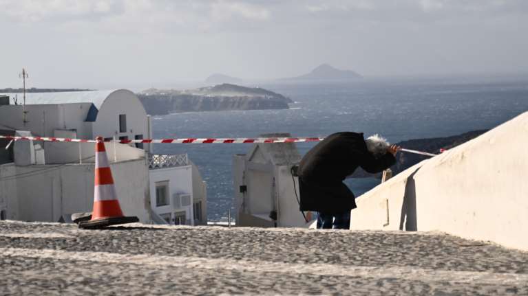Παπανικολάου για Σαντορίνη: &quot;Τα 5,3 Ρίχτερ δεν ήταν ο κύριος σεισμός&quot;