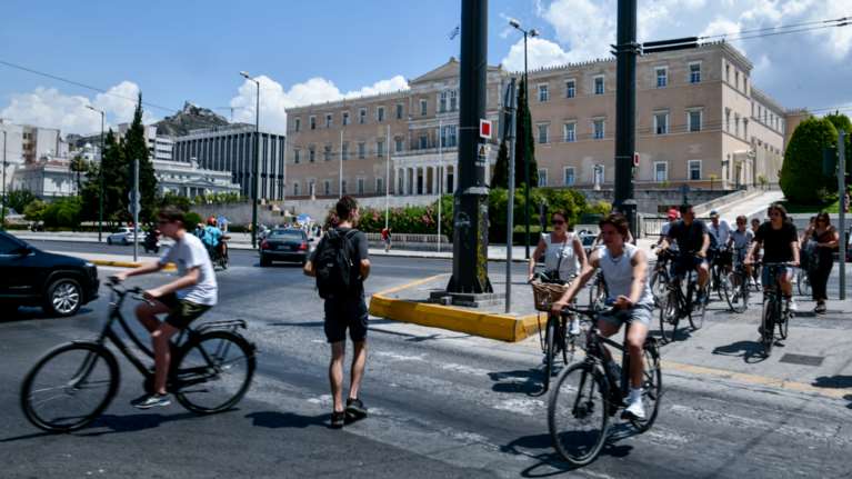 Κορονοϊός: 491 κρούσματα στην Αττική - 195 στην Κρήτη, 193 στη Θεσσαλονίκη