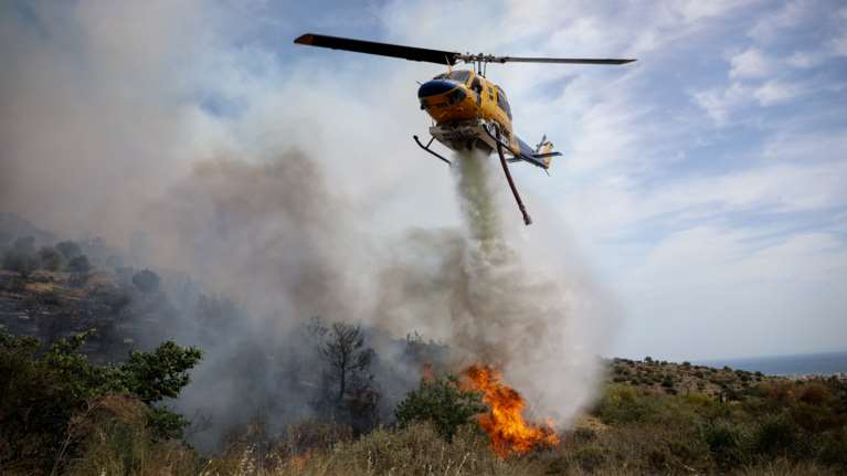 Υπό μερικό έλεγχο η φωτιά στην περιοχή Ζελίου Φθιώτιδος