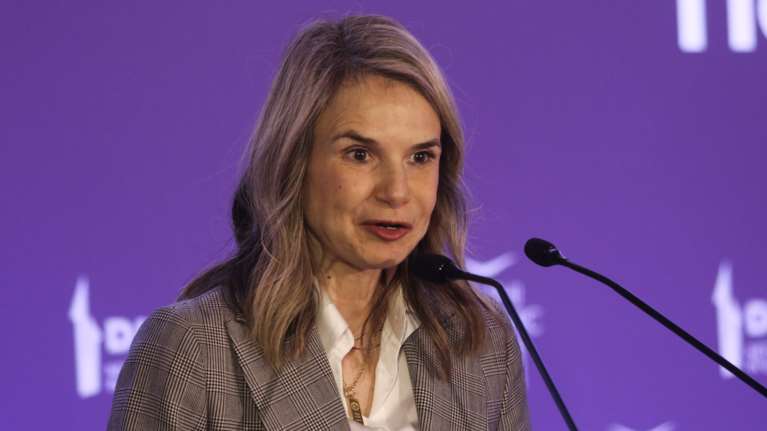 Παράθυρο ατιμώρητης κακουργηματικής απιστίας στους νέους Ποινικούς Κώδικες, καταγγέλλει η Μιλένα Αποστολάκη