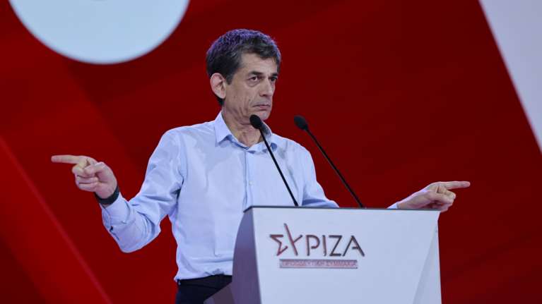 Καρανίκας κατά Καρτερού που αποκάλεσε &quot;νούμερο&quot; τη Θρασκιά: Νεοσταλινικός Μπρεζνιεφισμός από τη φρουρά του μαρμαρωμένου βασιλιά