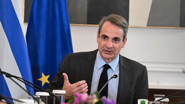 Συνεδριάζει το υπουργικό συμβούλιο - Ενδοοικογενειακή βία και συγχωνεύσεις επιχειρήσεων στην ατζέντα