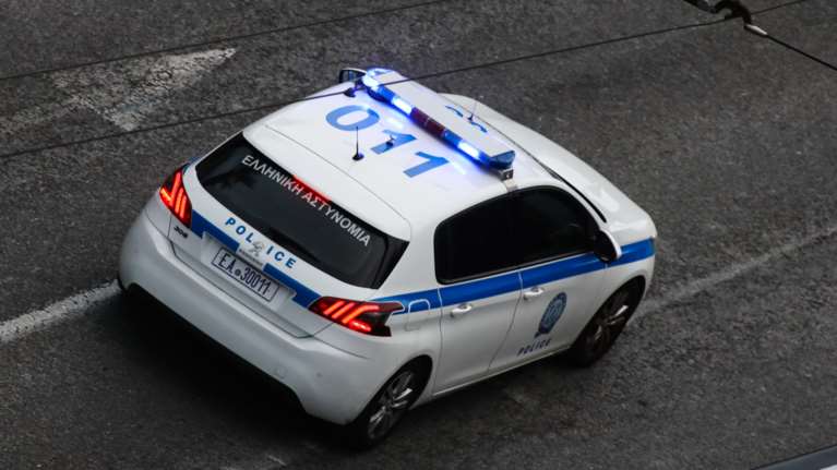 Ημαθία: Δύο αδέρφια διαρρήκτες διέφυγαν με... ηλεκτρικό πατίνι - Στις 50 χιλ. ευρώ η λεία τους [εικόνα]