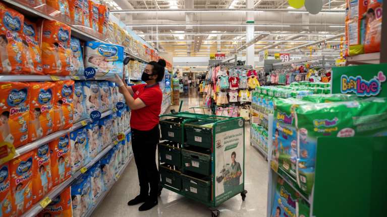 Δικαίωση για υπάλληλο σούπερ μάρκετ - Κατηγορήθηκε ψευδώς για κλοπή από τη διεύθυνση για να μην της δώσει αποζημίωση