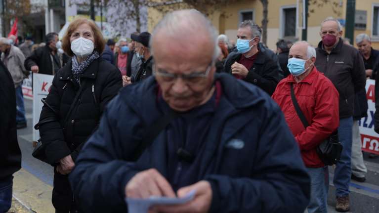 FT: Το μοντέλο της Ελλάδας υιοθετεί η Γερμανία σε κίνητρα για τους εργαζόμενους συνταξιούχους
