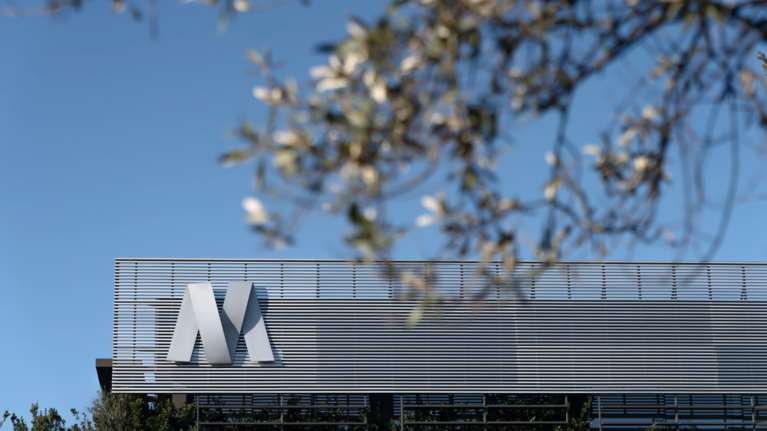 Η MYTILINEOS αναλαμβάνει την κατασκευή του μεγαλύτερου φωτοβολταϊκού πάρκου στο Ηνωμένο Βασίλειο