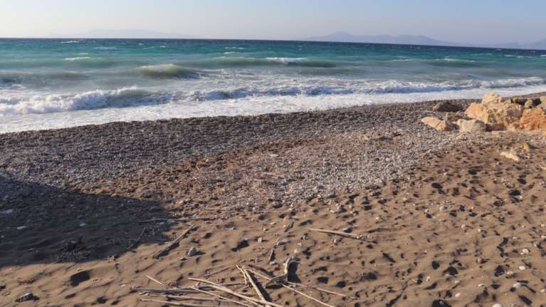 Ρόδος: 43χρονη έκανε μήνυση στον σύζυγό της επειδή τη... βιντεοσκόπησε με τον εραστή της