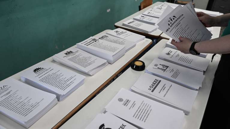 Εκλογές 2023: Αυτά είναι τα πέντε κόμματα με τις λιγότερες ψήφους - Το κόμμα "Τ.Ρ.Α.Μ.Π." και ο Βεργής...