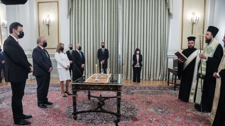 Προεδρικό Μέγαρο: Η ορκωμοσία των νέων μελών της κυβέρνησης