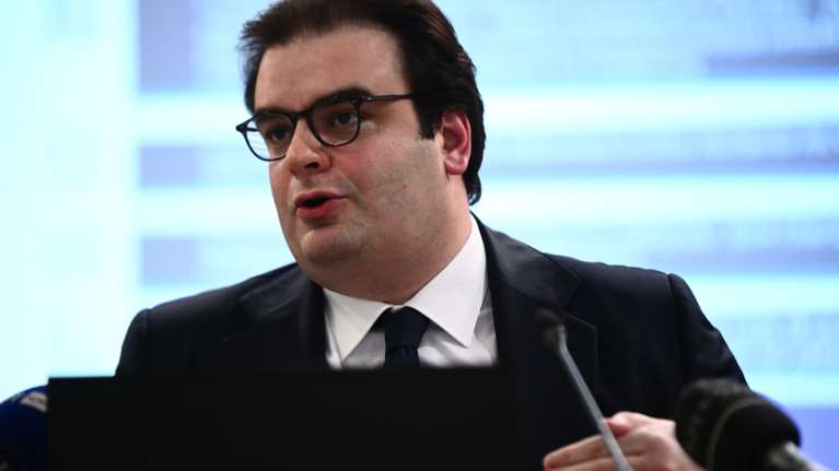 Μη κρατικά ΑΕΙ: Ο Πιερρακάκης εξηγεί πώς θα προκύπτει η Ελάχιστη Βάση Εισαγωγής - &quot;Τα αυστηρότερα κριτήρια στην Ευρώπη&quot;