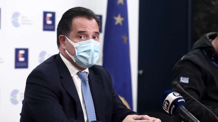 Γεωργιάδης: Δεν έχουμε δικαίωμα να περιορίζουμε τους πλήρως εμβολιασμένους