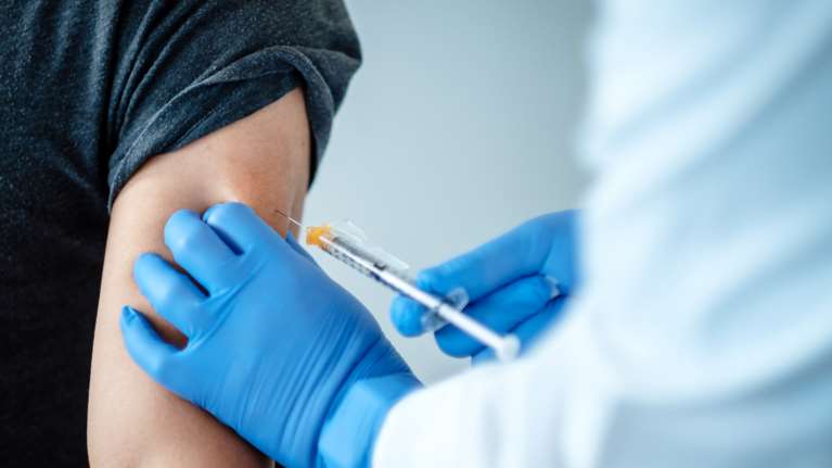 Δημόπουλος: Έως χθες εμβολιάστηκε το 6% του ελληνικού πληθυσμού