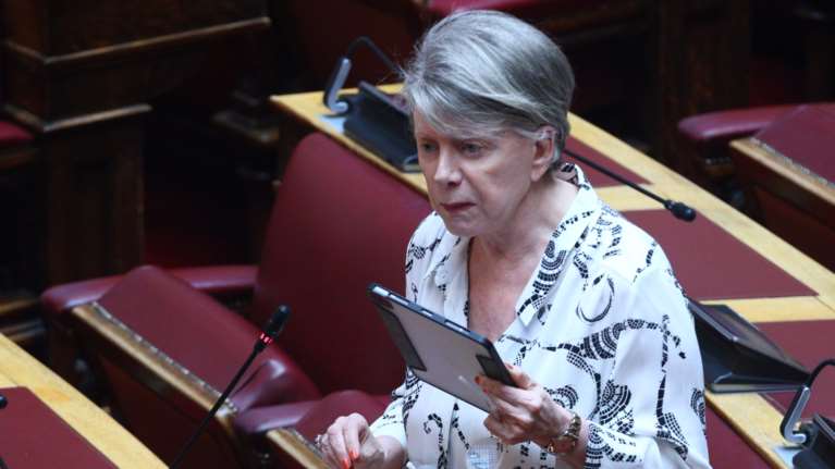 Η Ακρίτα θέλει να κλείσει το θέμα μετά τον σάλο με την επίθεση σε δημοσιογράφο: "Κουράσαμε"