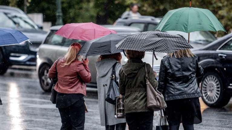 Καιρός: Τριήμερο με ισχυρές βροχές και καταιγίδες - Ποιες περιοχές είναι στο επίκεντρο, τι θα γίνει στην Αττική