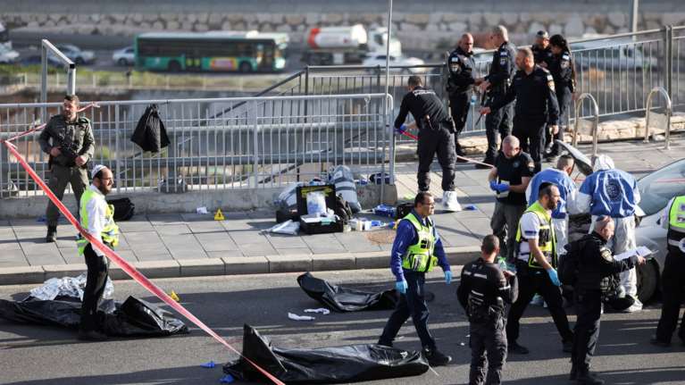 Ισραήλ: Η ένοπλη πτέρυγα της Χαμάς ανέλαβε την ευθύνη για την αιματηρή επίθεση στην Ιερουσαλήμ