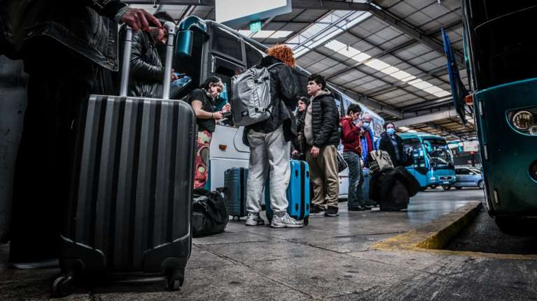 Κορυφώνεται η έξοδος για τα Χριστούγεννα σε ΚΤΕΛ και εθνικές οδούς - Συστάσεις για αλυσίδες