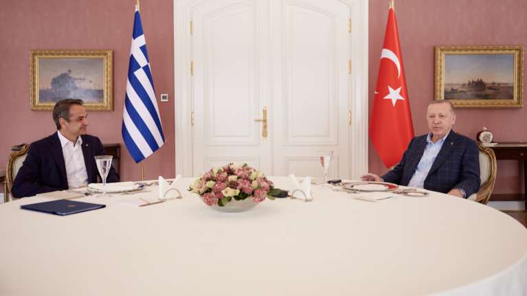 Ελληνοτουρκικά: Δίαυλος επικοινωνίας Παναγιωτόπουλου - Ακάρ, αλλά η Αθήνα κρατά μικρό καλάθι