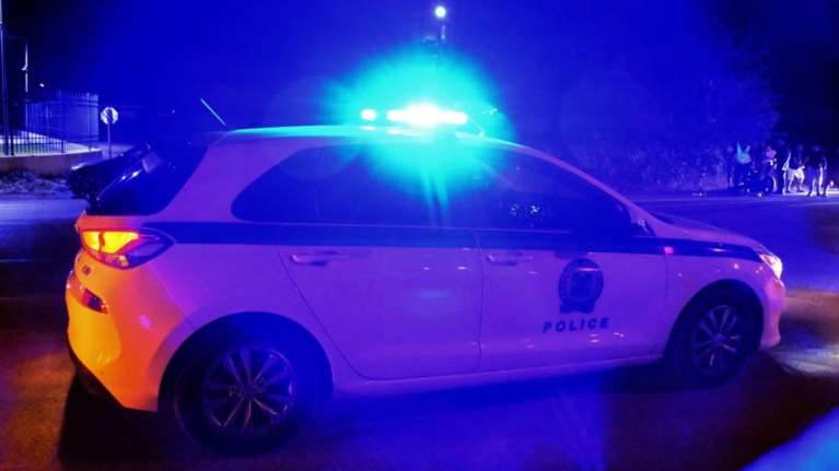 Αίγινα: Ανήλικοι αποπειράθηκαν να ληστέψουν 14χρονους - Χτύπησαν στο πρόσωπο τον έναν