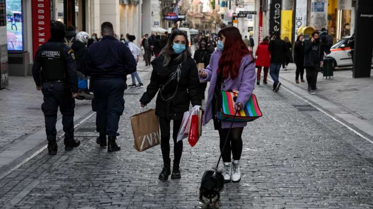 Κορονοϊός: &quot;Βράζει&quot; το κέντρο της Αθήνας - Ανησυχία για την Αττική με 248 νέα κρούσματα - Στα 64 η Θεσσαλονίκη