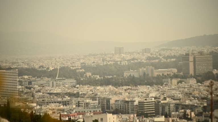 Καιρός: Νέα επέλαση αφρικανικής σκόνης - Κατακάλοκαιρο στην Κρήτη- Η πρόγνωση του Γ. Τσατραφύλλια