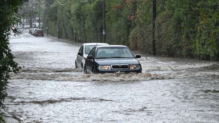 Νέος γύρος καταιγίδων έρχεται στην Αττική - Προειδοποίηση Μαρουσάκη: "Δεν έχουμε ξεμπερδέψει ακόμη"