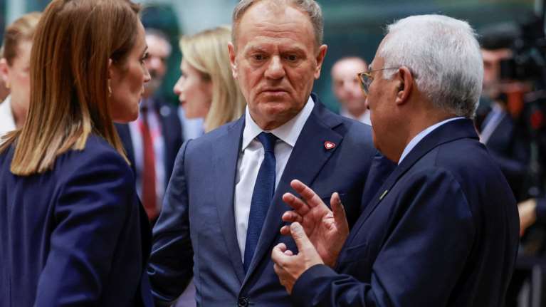 Μάχη στη Σύνοδο Κορυφής για τα παγωμένα assets της Ρωσίας και το δάνειο στην Ουκρανία: Παρασκήνια και στρατόπεδα