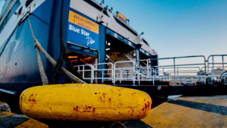 Πώς θα ταξιδεύουμε πλέον με πλοία και αεροπλάνα - Οι ανακοινώσεις Χαρδαλιά και για τις οδικές μεταφορές