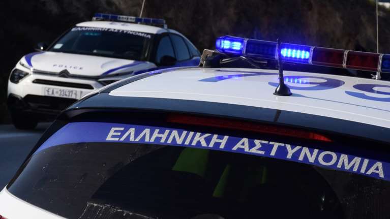 Σοκ στη Λιβαδειά: 32χρονη κατήγγειλε ομαδικό βιασμό από τέσσερις άνδρες