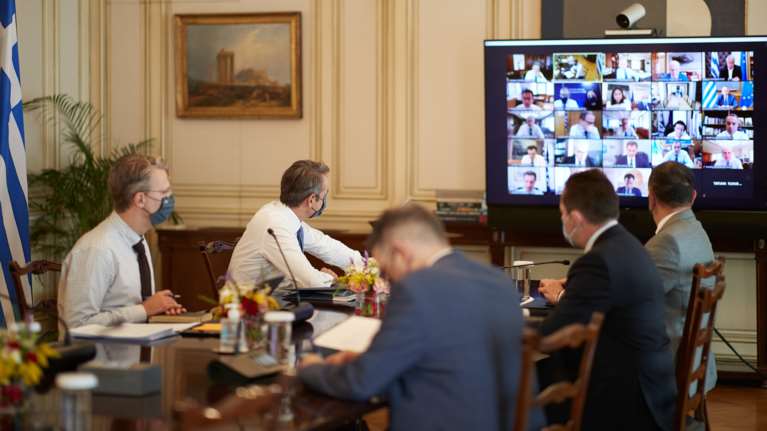 Συνεδριάζει το υπουργικό συμβούλιο με &quot;βαριά&quot; ατζέντα: Επικουρικές συντάξεις και αλλαγές στα σχολεία