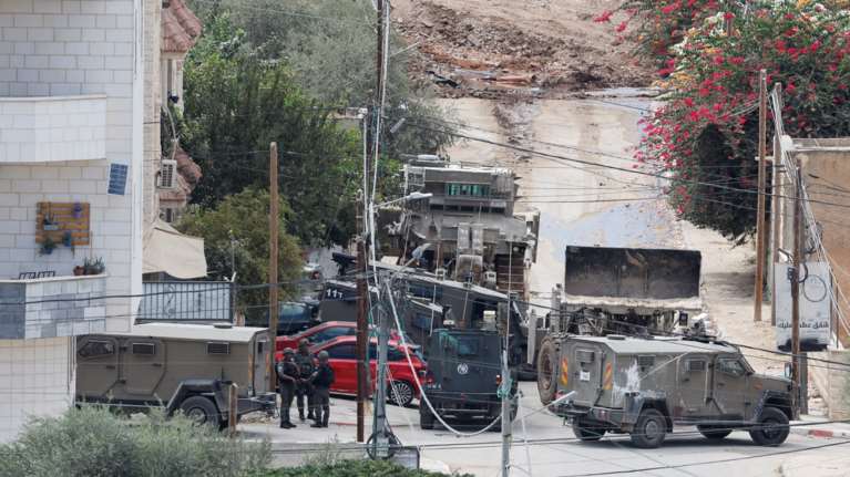 Επιδρομές του ισραηλινού στρατού στη Δυτική Όχθη, στη μεγαλύτερη επιχείρηση εδώ και 20 χρόνια: Τουλάχιστον 9 Παλαιστίνιοι νεκροί