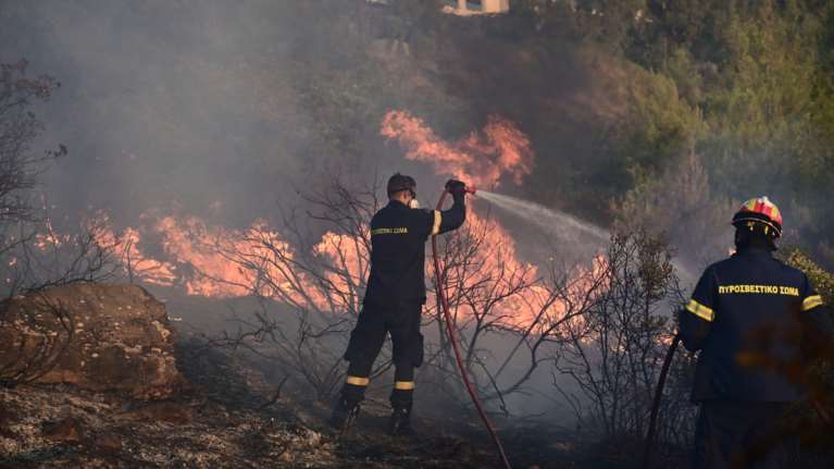 Προειδοποίηση Μαρουσάκη για την φωτιά στην Αττική: Ριπές ανέμου 6 έως 8 μποφόρ δυσκολεύουν τις προσπάθειες κατάσβεσης