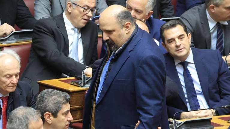 Γιατί η κυβέρνηση "τελειώνει" την προανακριτική και παραπέμπει τον Τριαντόπουλο απευθείας σε δικαστικό συμβούλιο
